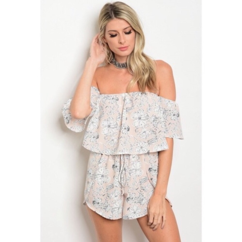 💥LAST ONE💥 Peach floral romper